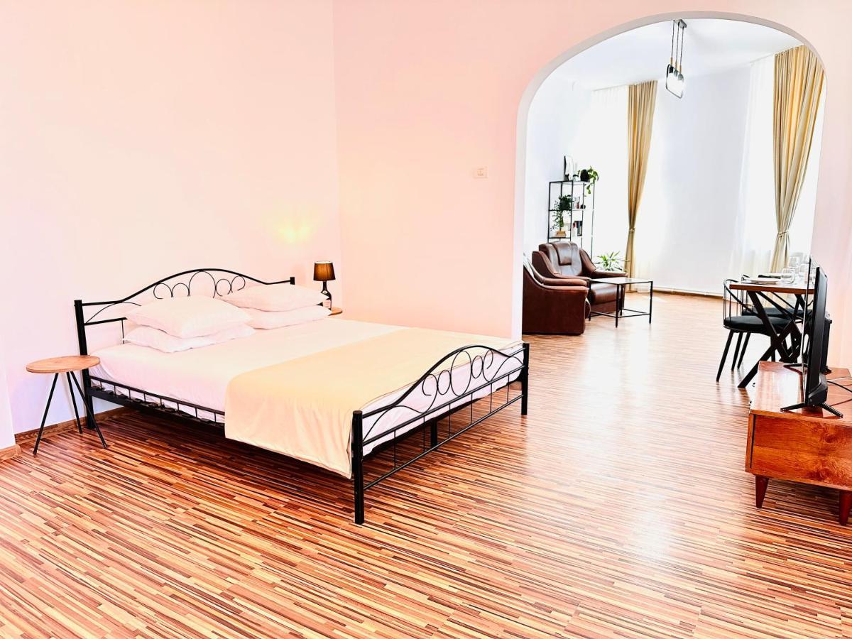 Villa 56* คอนสตันซา ภายนอก รูปภาพ